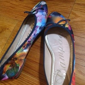 Rampage flats, floral design